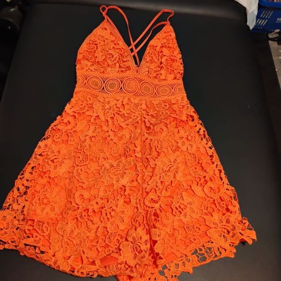 Fashion Nova Vibrant Coral (Orange/Pink) Lace Romper Size Large - Picture 2 of 8